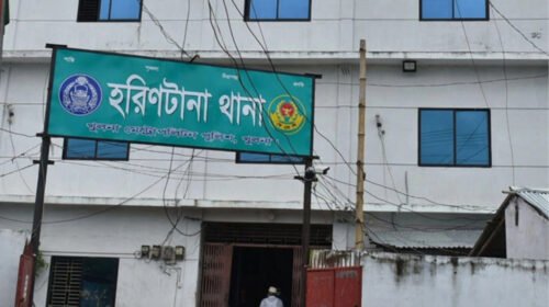 খুলনায় ট্রাকের ধাক্কায় শিশুসহ নিহত ২