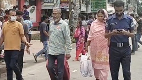 ভারতে যাওয়ার সময় বেনাপোলে আওয়ামী লীগ নেতা আটক