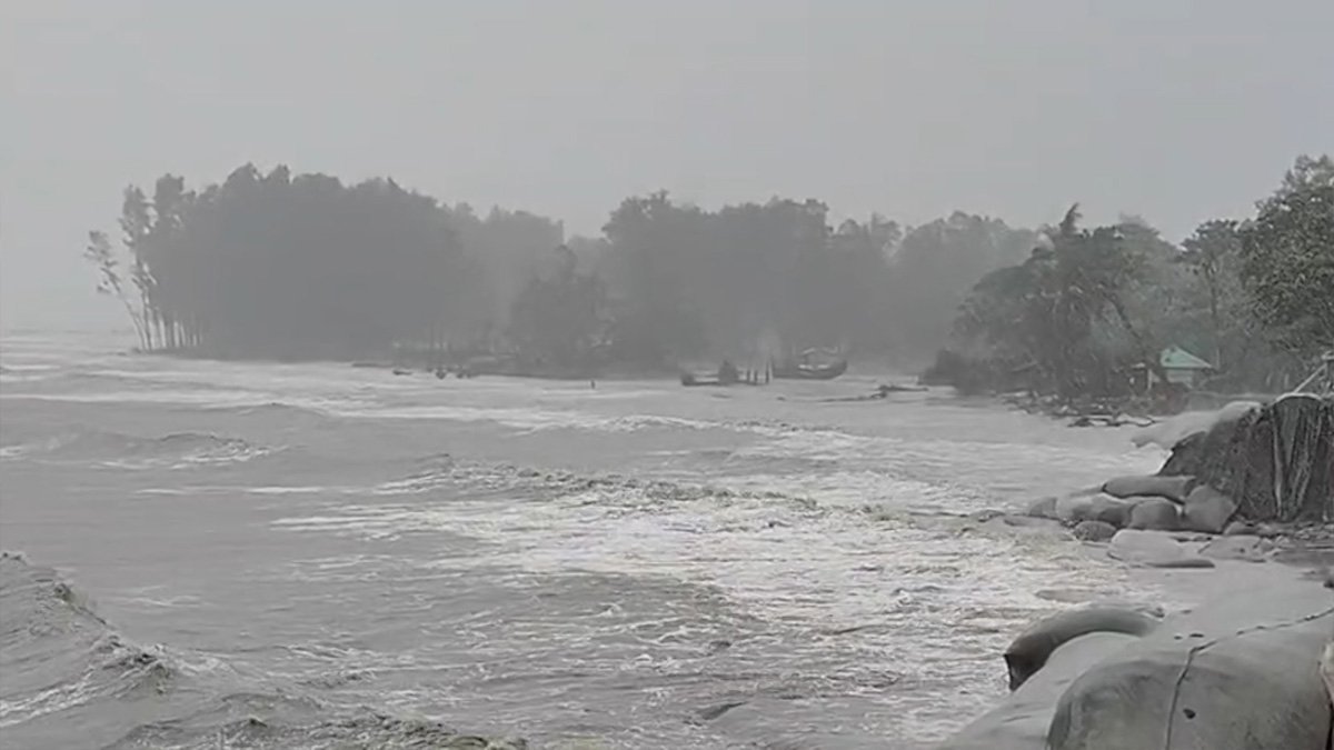 কক্সবাজার উপকূলের নিম্নাঞ্চল এখনও প্লাবিত