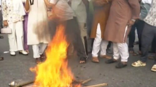 গোপালগঞ্জে হামলার প্রতিবাদে সিলেটে ছাত্র-জনতার সড়ক অবরোধ