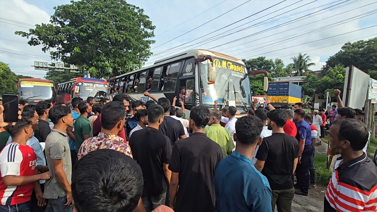 মুন্সিগঞ্জে বিএনপির কমিটি নিয়ে অসন্তোষ, ঢাকা-চট্টগ্রাম মহাসড়ক অবরোধ