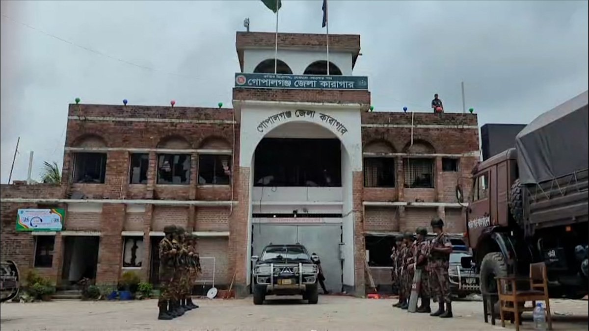গোপালগঞ্জ জেলা কারাগারে নিরাপত্তা জোরদার