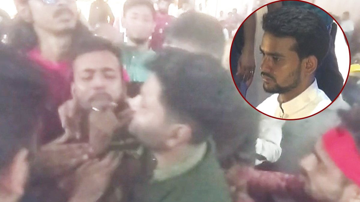নাটোরে ক্রীড়া উপদেষ্টার অনুষ্ঠানে জুলাই যোদ্ধাদের হট্টগোল, বর্জন বিএনপির নাটোরে ক্রীড়া উপদেষ্টার অনুষ্ঠানে জুলাই যোদ্ধাদের হট্টগোল, বর্জন বিএনপির