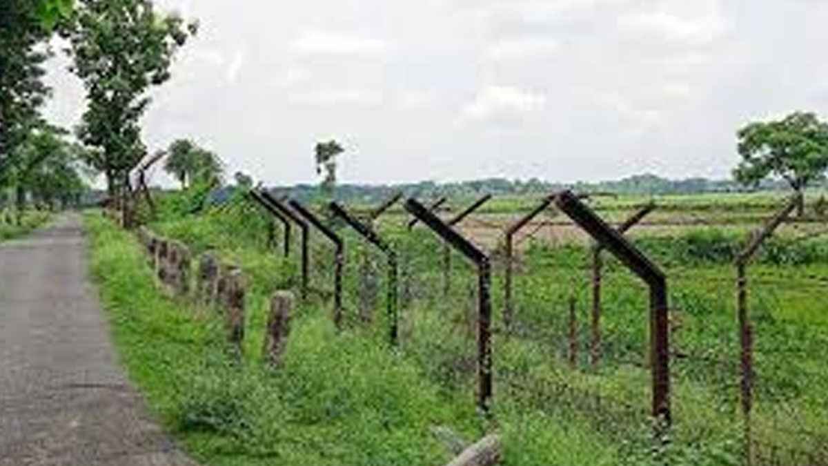 তেঁতুলিয়ায় সীমান্ত দিয়ে ভারতে যাওয়ার চেষ্টায় ১১ নারী আটক