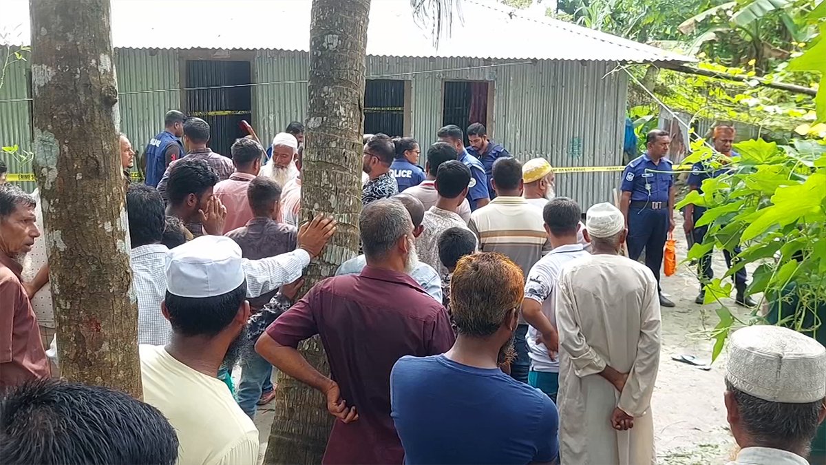 বরগুনায় নিজ ঘর থেকে স্বামী-স্ত্রীর মরদেহ উদ্ধার