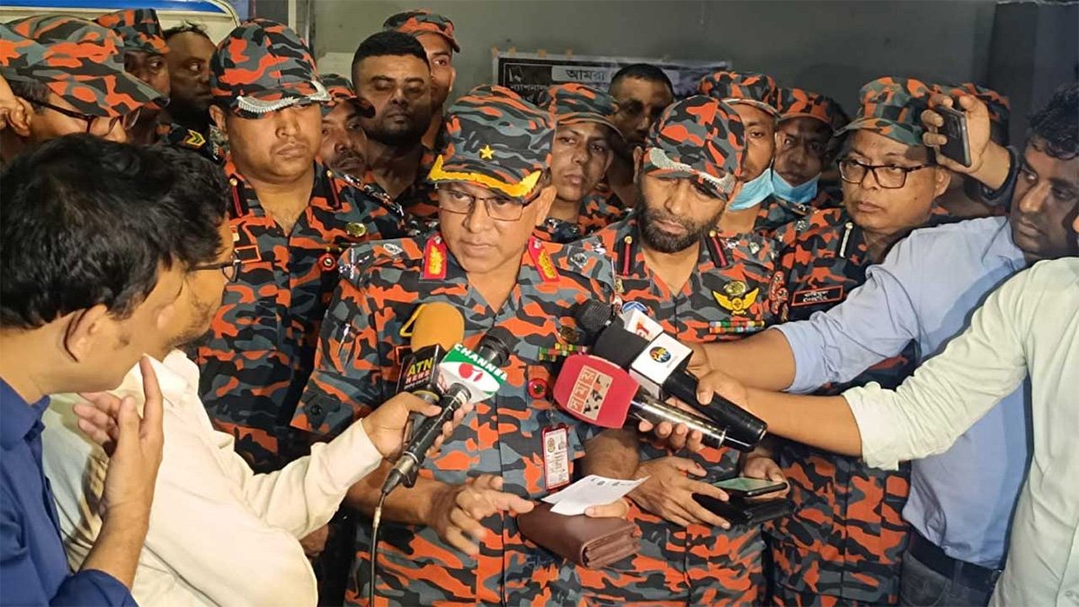 ‘টঙ্গীতে দগ্ধ ফায়ারকর্মীদের সর্বোচ্চ চিকিৎসার ব্যবস্থা করা হবে’