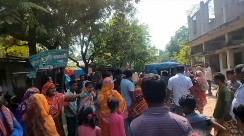 চাঁপাইনবাবগঞ্জে বিএনপির দু’পক্ষের মধ্যে সংঘর্ষ, আহত অন্তত ১৪