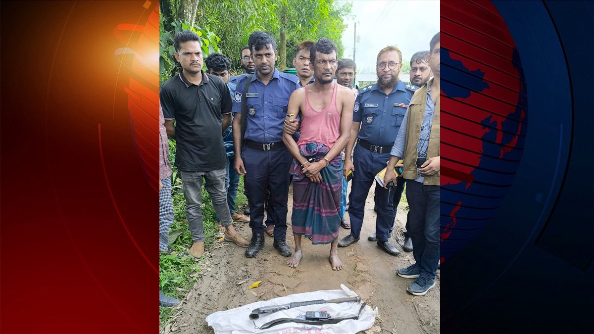 ফেনীতে ছয় পুলিশকে পিটিয়ে অস্ত্র ও আসামি ছিনতাই
