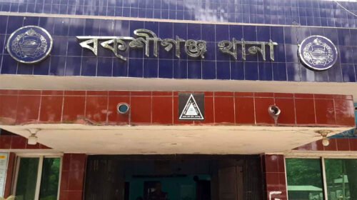পুলিশের কাছ থেকে মাদক কারবারিকে ছিনতাই, আটক ২
