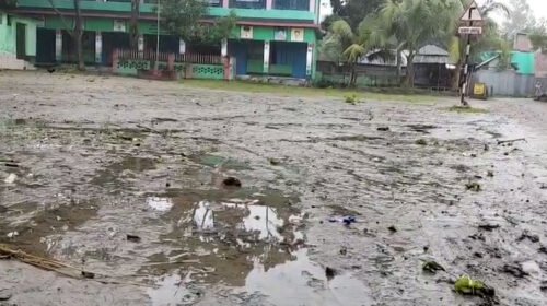 লালমনিরহাটে কমেছে তিস্তার পানি, কমেনি দুর্ভোগ