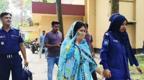 নাটোরে বৃদ্ধা হত্যার রহস্য উন্মোচন, গয়না হাতিয়ে নিতে দাদিকে হত্যা করেন নাতনি