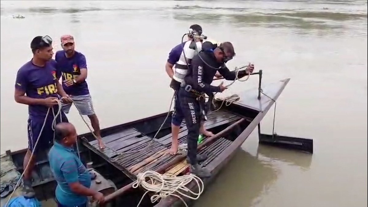 তুরাগে নৌকাডুবির ঘটনার আরও এক শিশুর মরদেহ উদ্ধার
