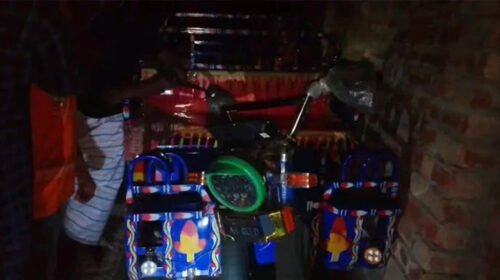 গাইবান্ধায় বাসের ধাক্কায় ভ্যানযাত্রী নিহত, আহত দুই