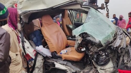 ট্রাক-অ্যাম্বুলেন্স মুখোমুখি সংঘর্ষ, নিহত ৩