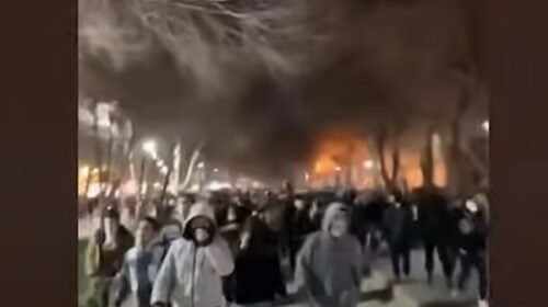 বিক্ষোভকারীদের ‘মৃত্যুদণ্ড’ দেওয়ার হুঁশিয়ারি ইরানের