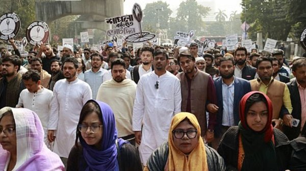 ১০-দলীয় ঐক্যকে বিজয়ী করার আহ্বান নাহিদ ইসলামের